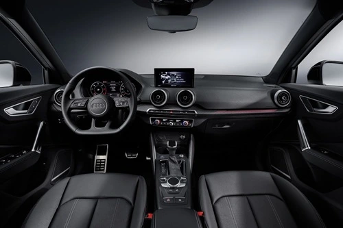 Интериор на Audi Q2